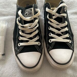 Converse womens low rise all star Sneakers